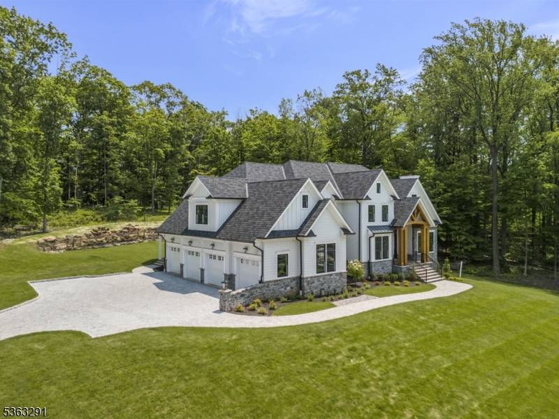 Welcome to Sleepy Hollow at Warren, a premier new construction home by CRC Communities set atop a knoll at the end of a peaceful cul de sac.