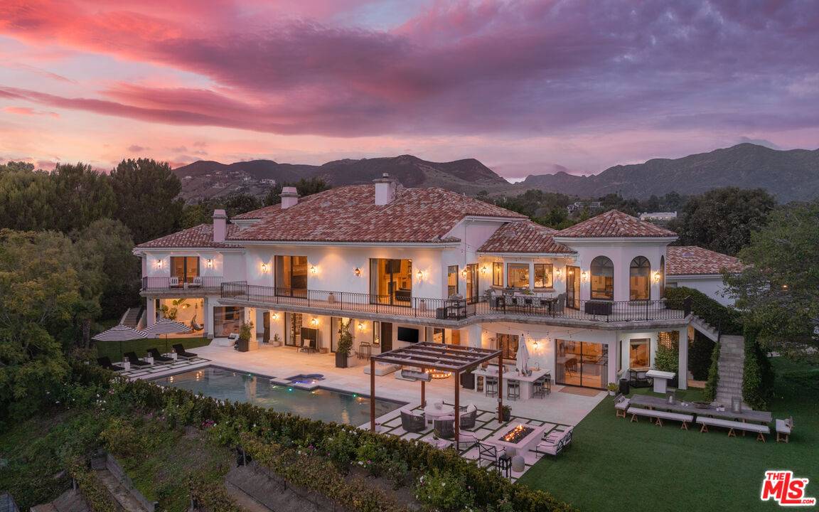 6110   Merritt Dr 5BR Malibu La