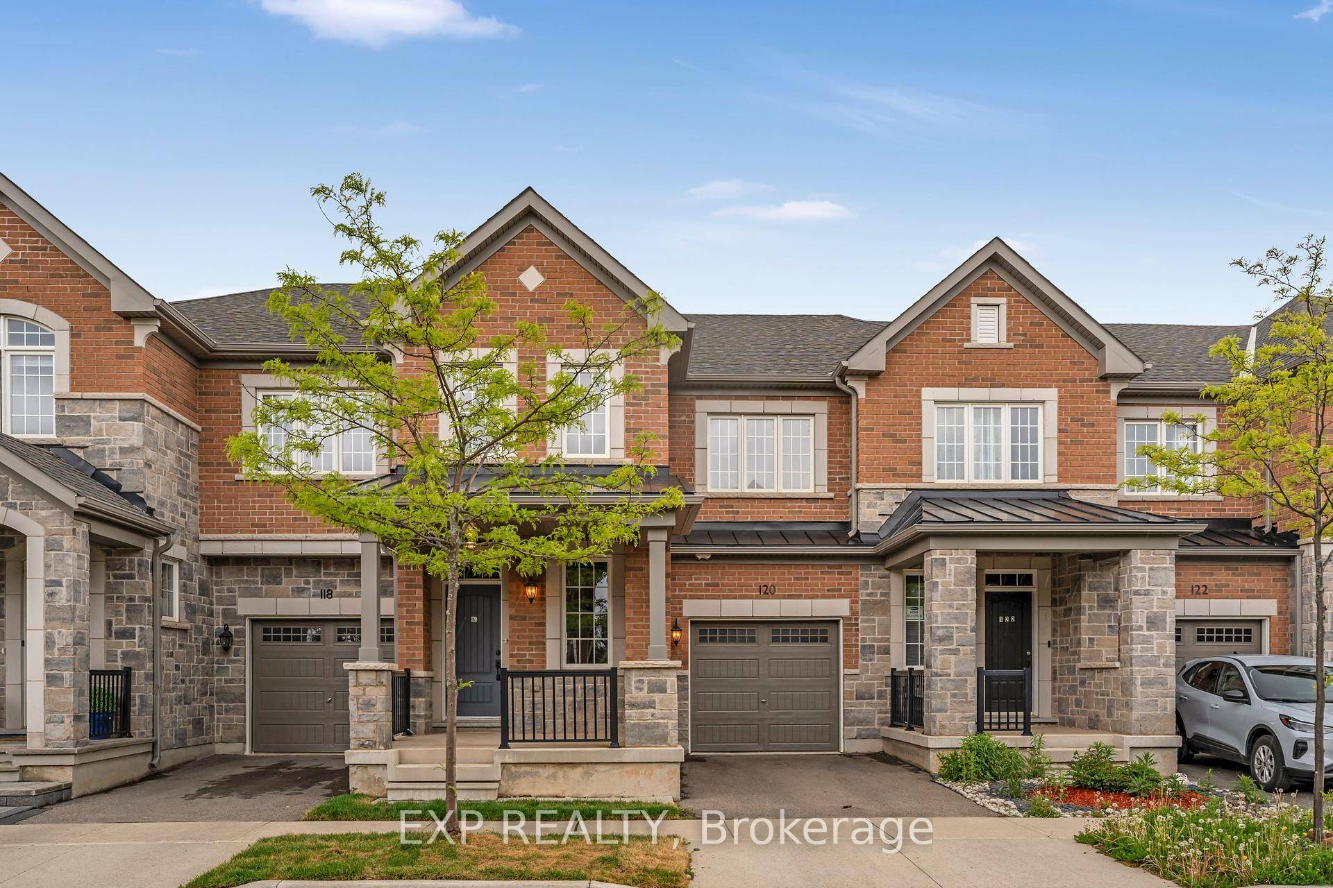 Welcome to 120 Kaitting Trail a 100 freehold, 2 storey townhouse in Oakvilles sought after Preserve neighbourhood.