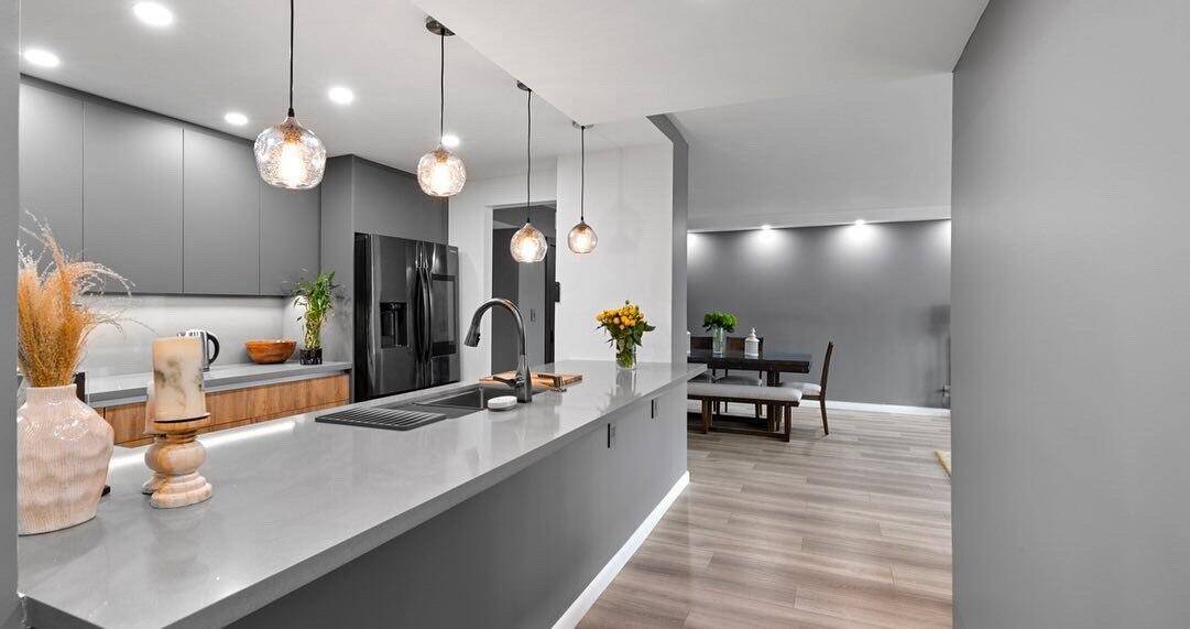 Don't miss the opportunity to own this stunning 2 bedroom, 2 bathroom at Arlen House East.