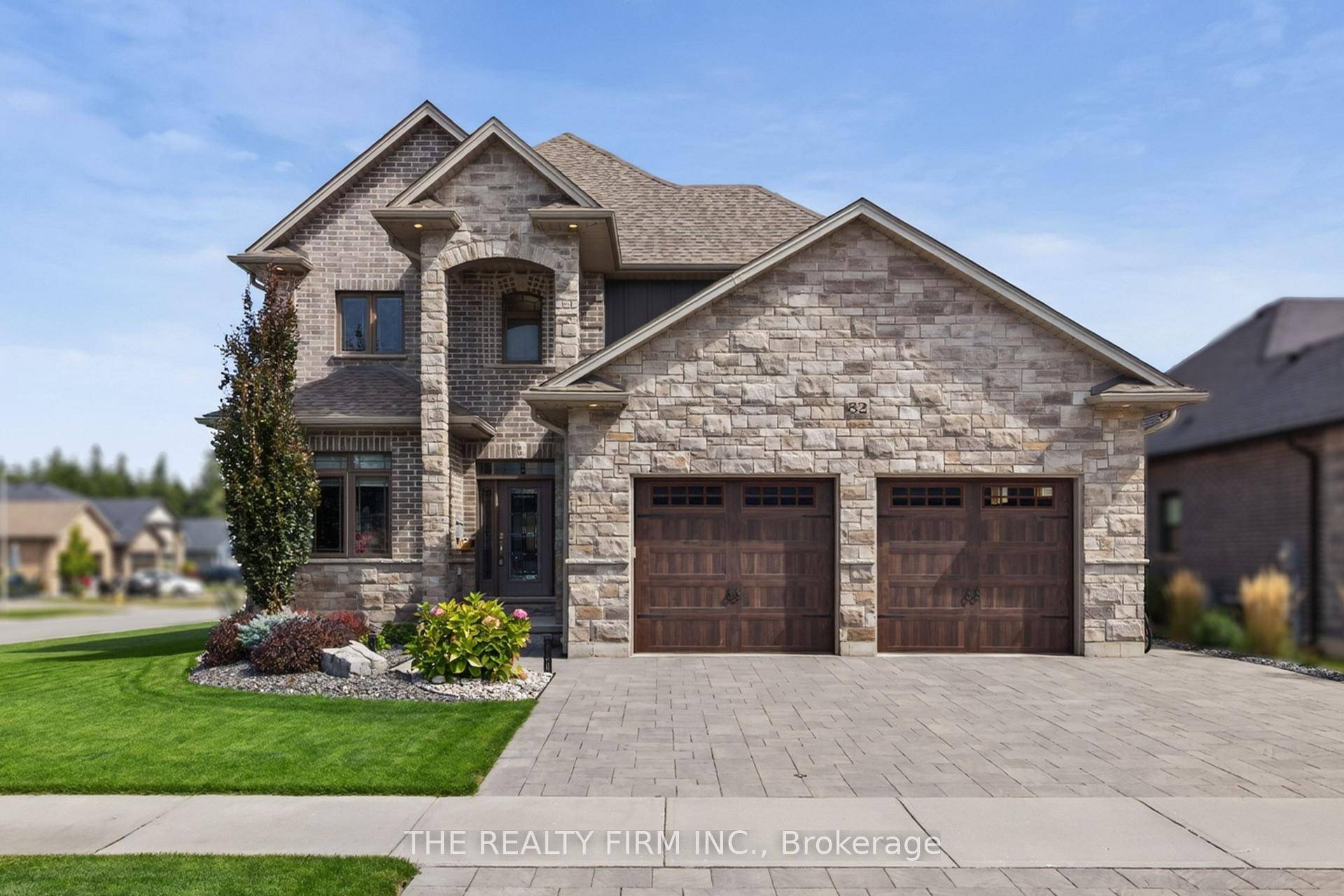 Welcome to 82 Ashby Crescent, located in the prestigious Saxonville Estates of Strathroy.