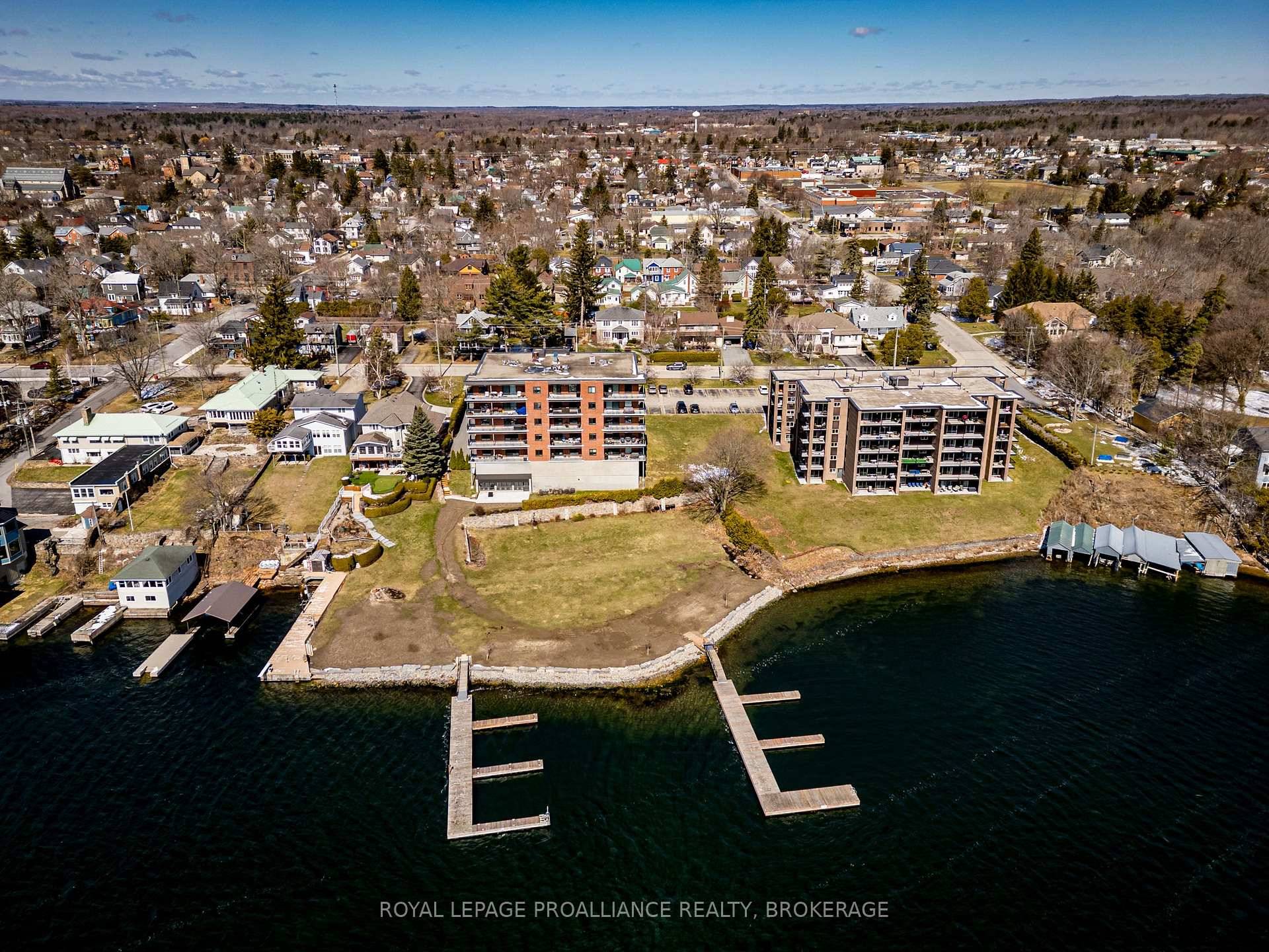 Escape to your own slice of paradise with this recently updated 2 bedroom den, 2 bathroom unit located in the Park Lane Condominiums in Gananoque, the heart of the 1000 ...