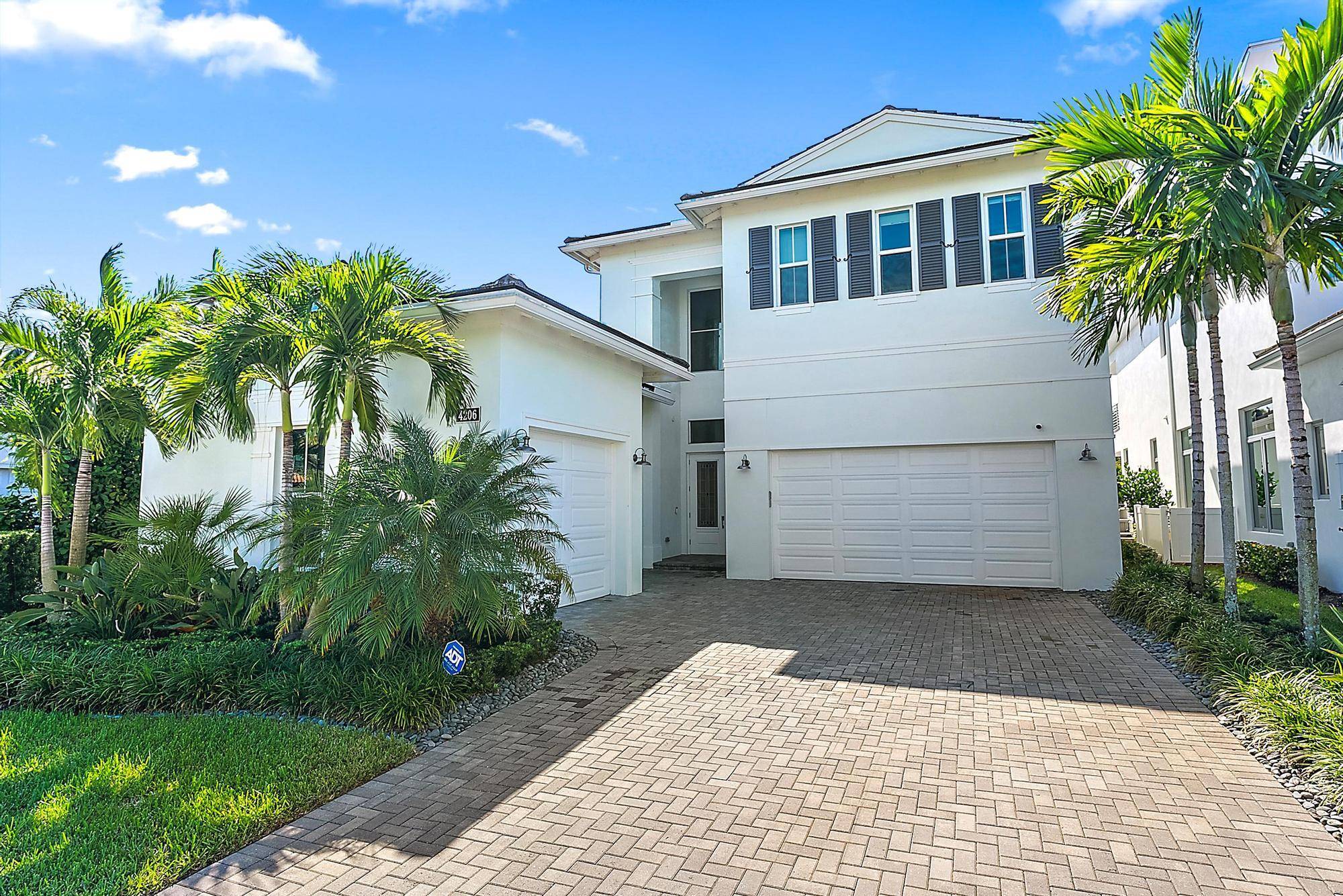 Rarely offered home built by Kolter Homes, the Sheffield floorplan is unmatched !