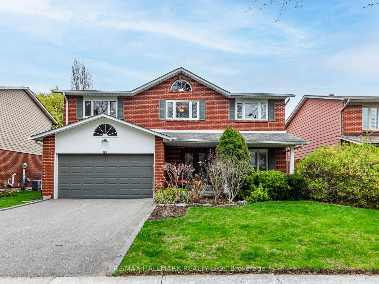 Welcome to this beautifully maintained family home situated on a premium street in the prestigious Banbury York Mills neighbourhood.
