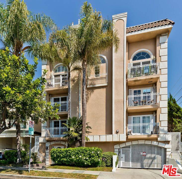 9017 Alcott St 3.0 Beverlywood LA