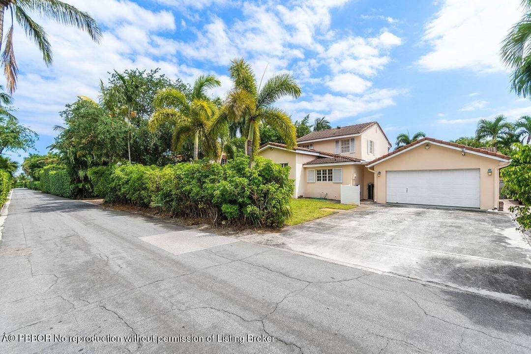 Wonderful 2 story, 3 bedroom 2.