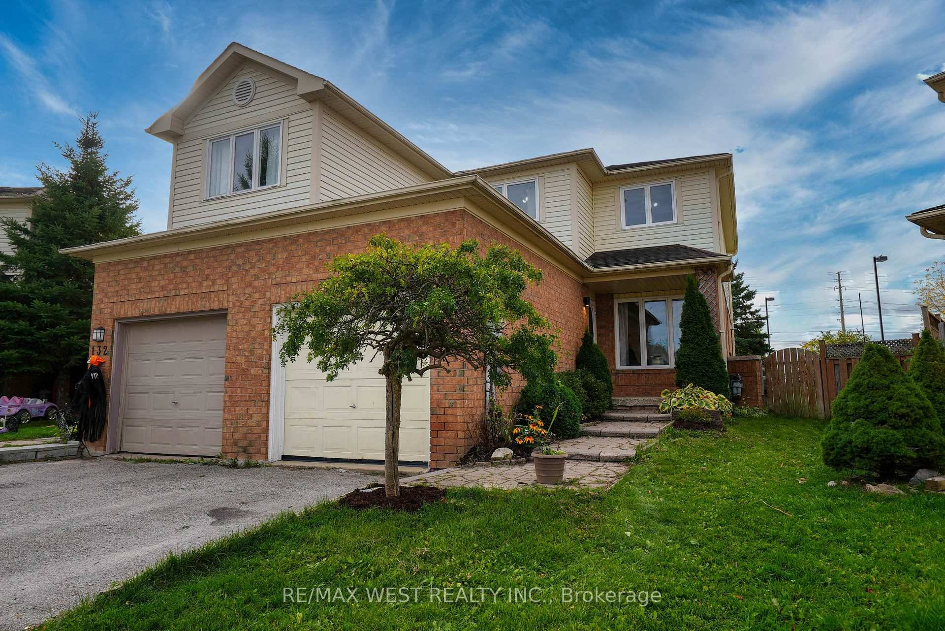 Welcome to 130 Pickett an exceptional semi detached freehold unit with NO condo fees !