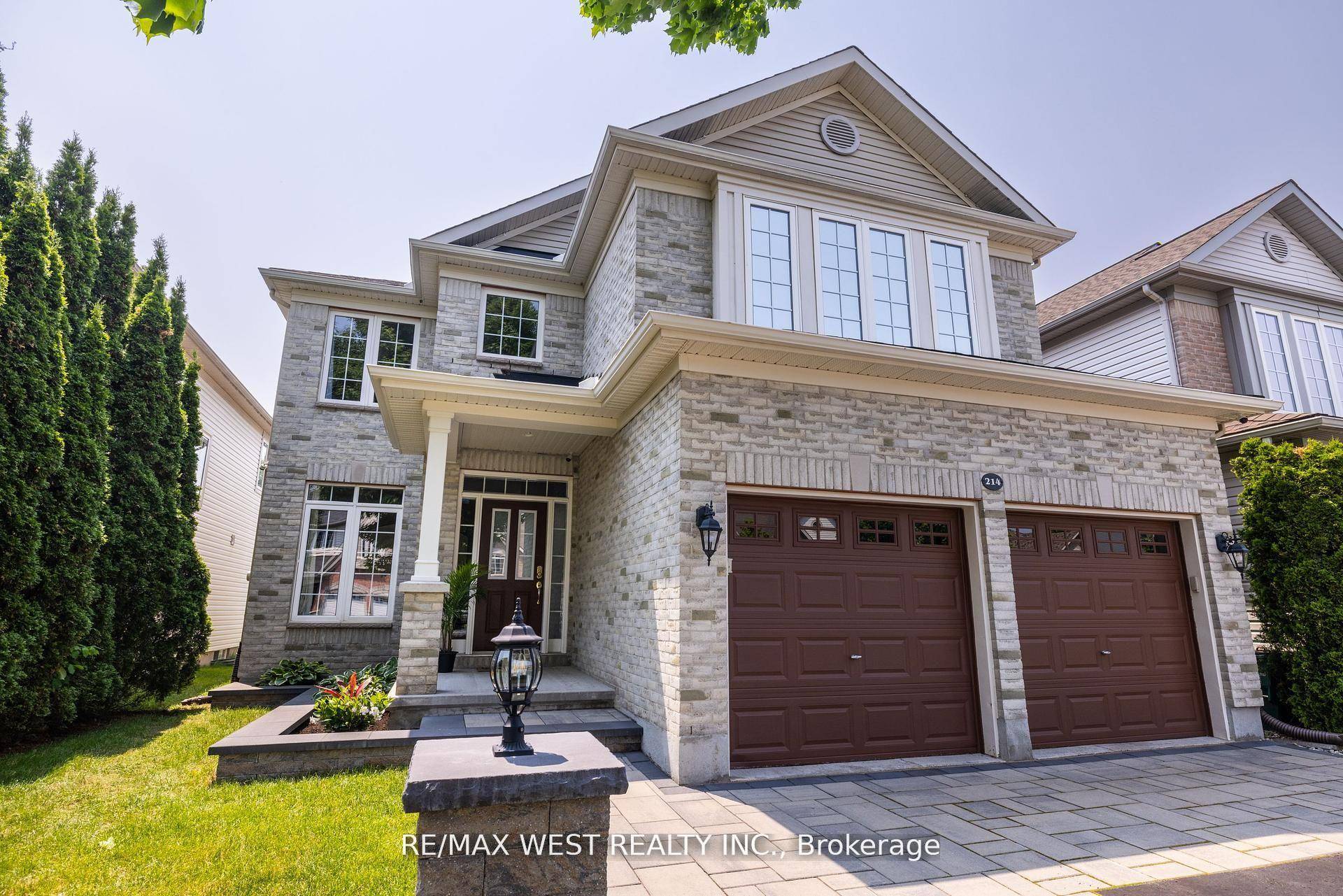 Welcome to 214 Castlegarth Crescent, a Stunning 5 Bedroom Home in the Heart of Stonebridge.