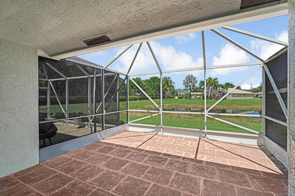 Great Lakeview La Vita villa in Venetian Isles.