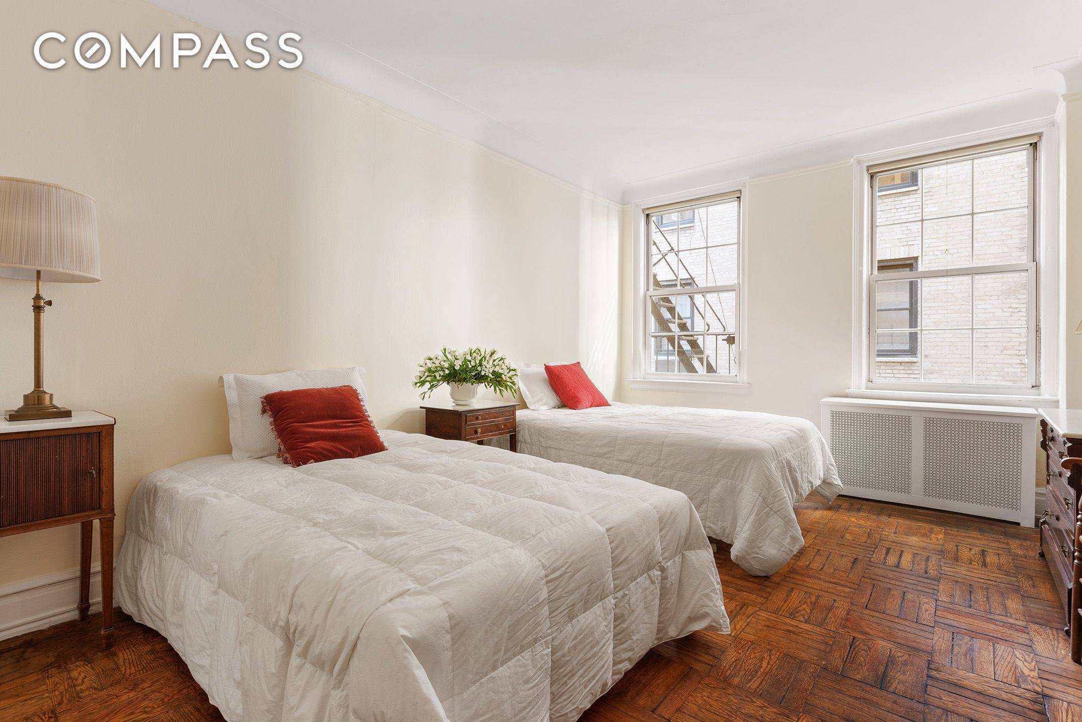 Welcome to 17 East 89th Street, Apartment 5E, a spacious prewar cooperative residence in the highly sought after Upper East Side of New York City.