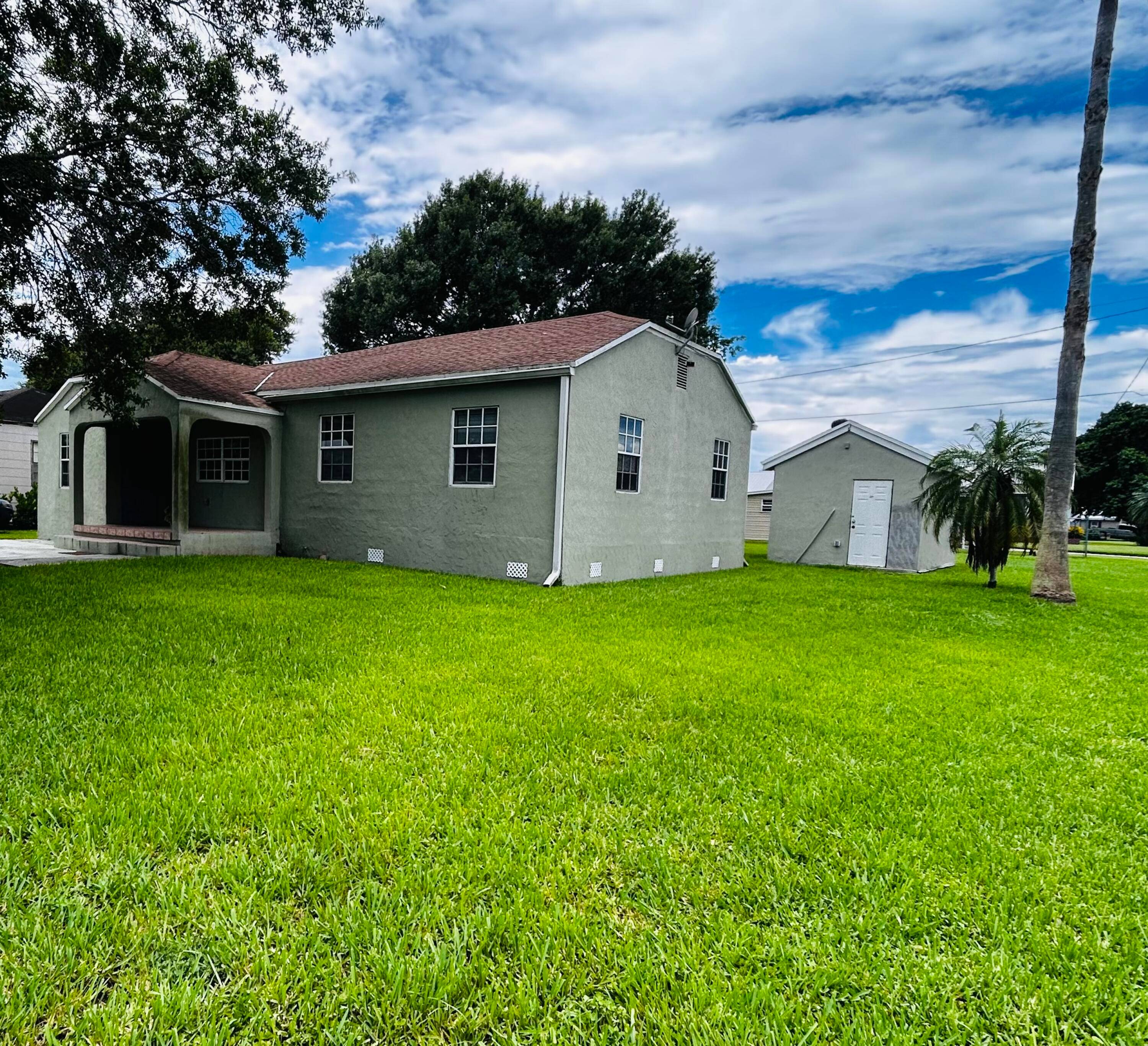 This charming 3 bedroom, 2 bath home offers a peaceful retreat in a welcoming, family friendly neighborhood.