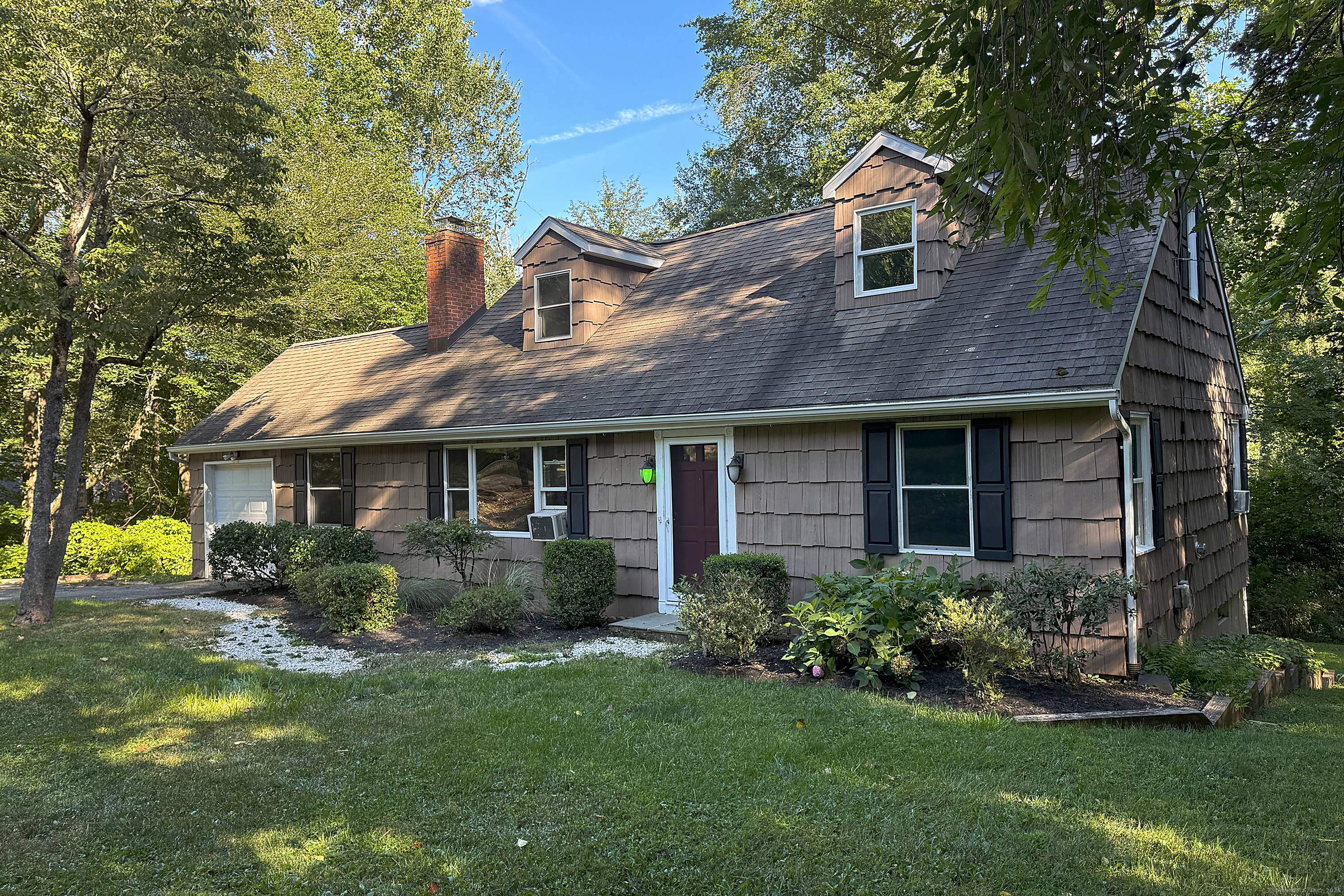 An Irresistibly Charming Cherished Home !