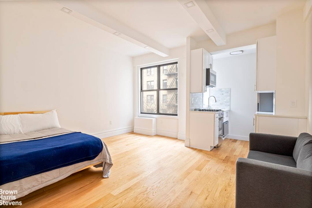 Welcome to apartment 807 located in a full service pre war co op building with a prime Upper West Side location.