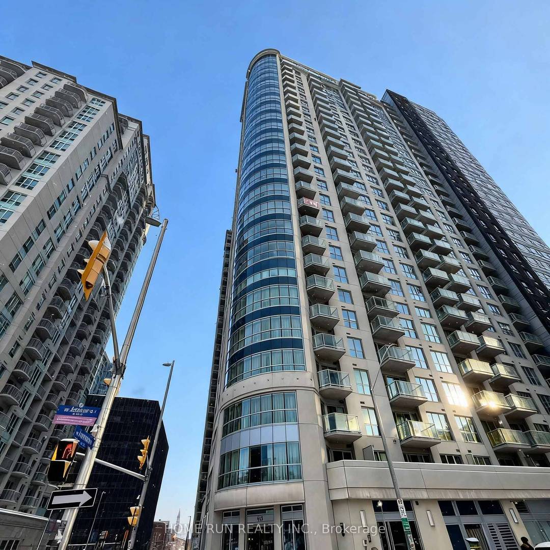 Fully furnished, move in ready one bedroom in the Heart of Downtown perfect for professionals, students, and newcomers seeking an elevated urban lifestyle.