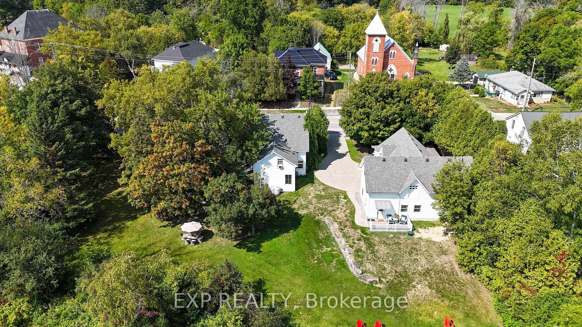 Discover Kingsgate Lake House, a rare opportunity to own a profitable, turn key short term rental business on Upper Beverley Lake in Delta, Ontario.