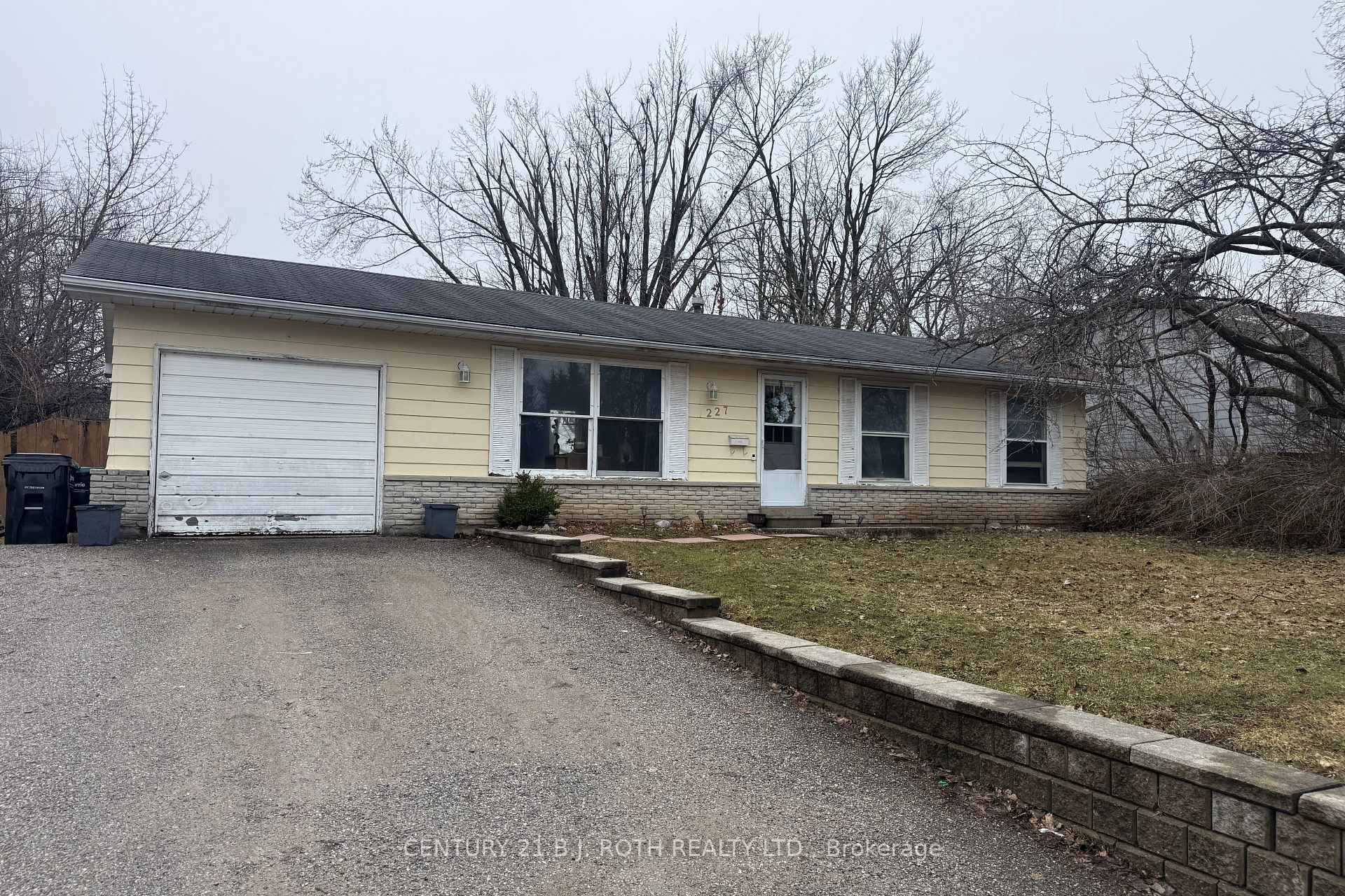 Welcome to this solid detached bungalow set on a massive lot in a mature, family friendly neighbourhood in sought after South East Barrie.