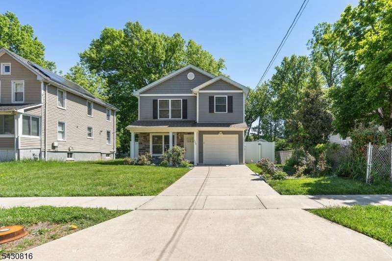 This stunning newer construction home was built in 2019 on an oversized double lot, offering modern open concept living designed for both everyday comfort and effortless entertaining.