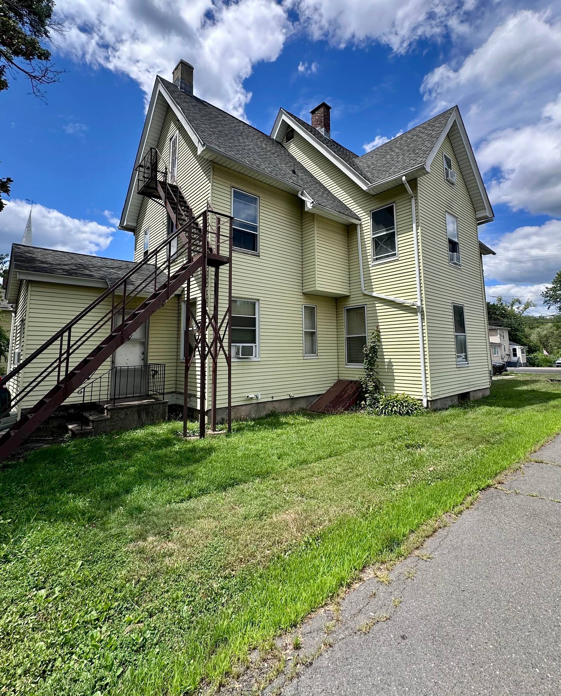 Fantastic investment opportunity in a prime downtown Plainville location !