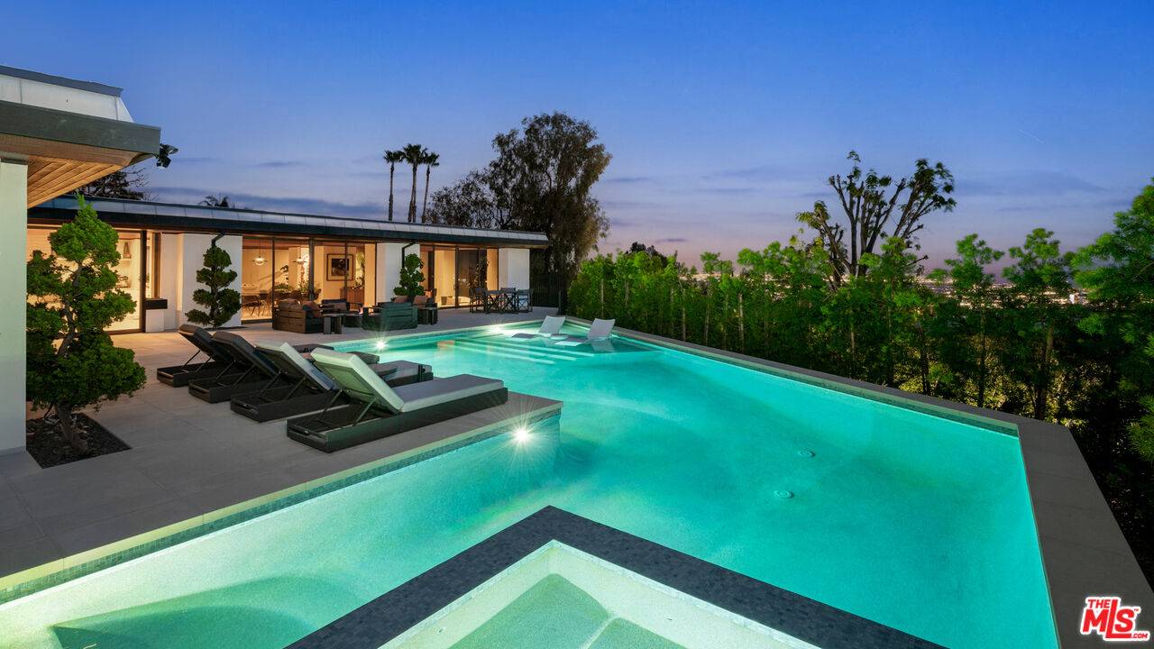 10865 Savona Rd 3.0 Bel Air LA
