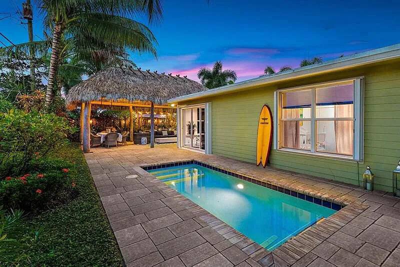 Discover this beautifully renovated 3 bedroom, 2 bathroom home in the heart of Tequesta.