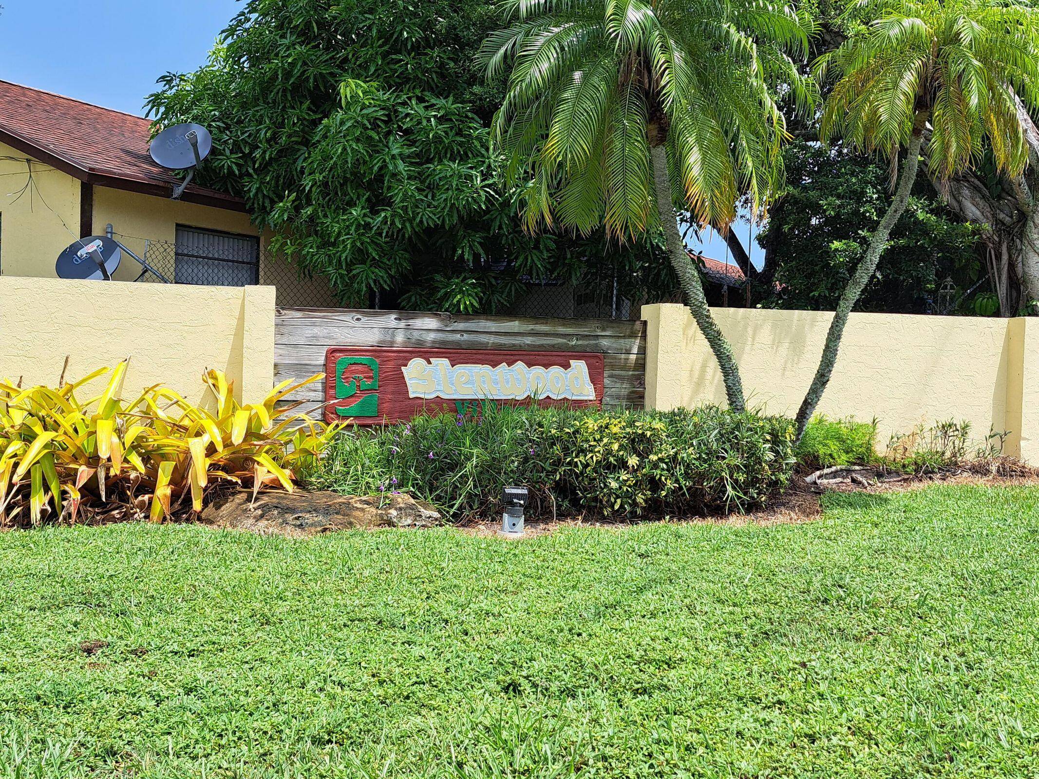 ALL AGES Community, Spacious corner unit with 3 Bedroom 2 bath condo.