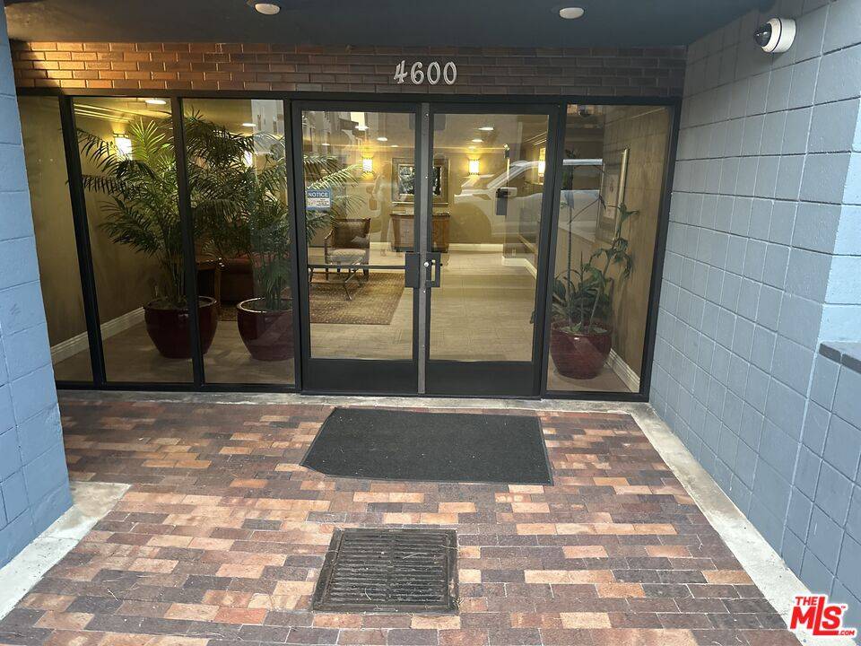 4600   Via Dolce 2BR Marina Del Rey La
