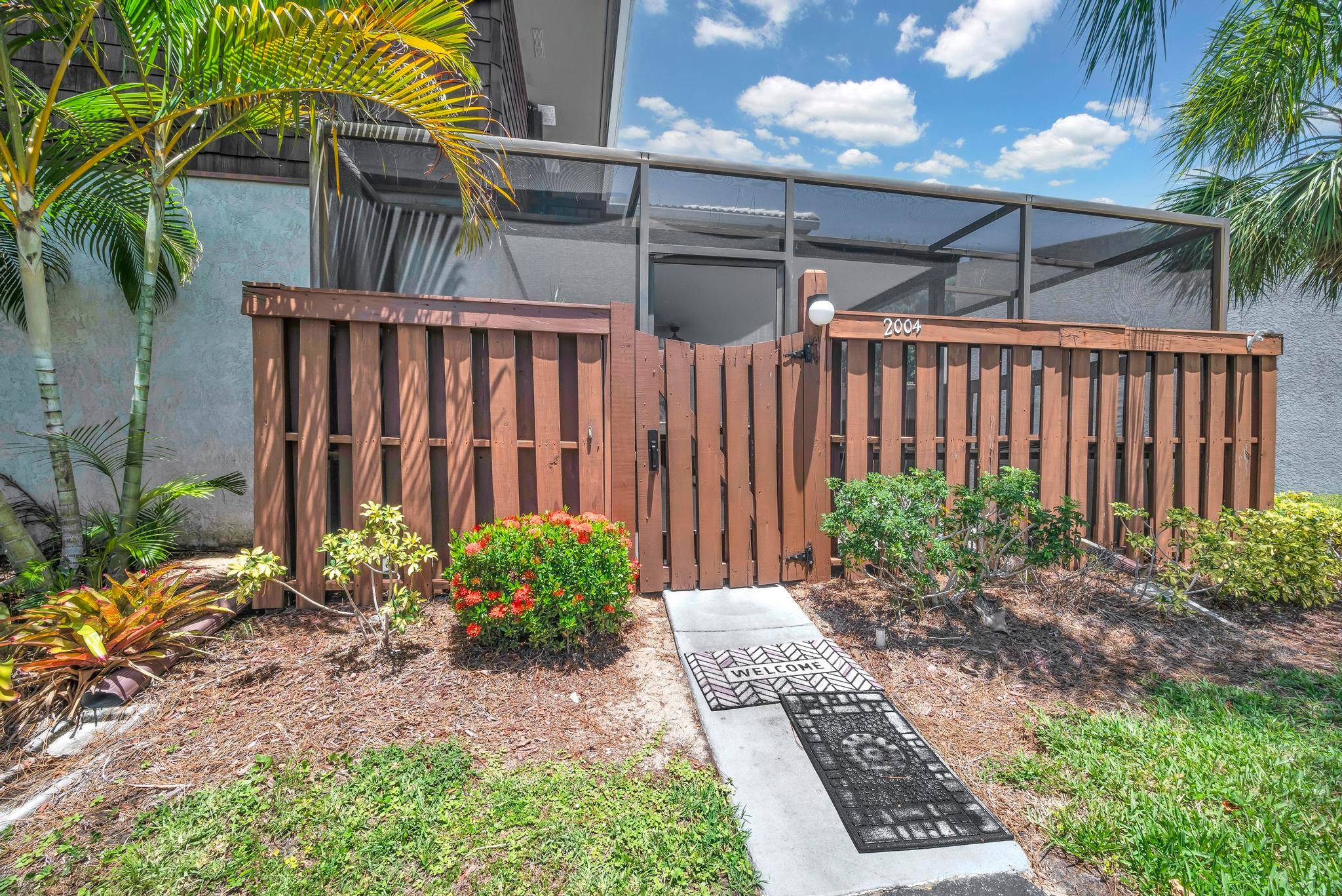 Beautifully remodeled 2BR 2.