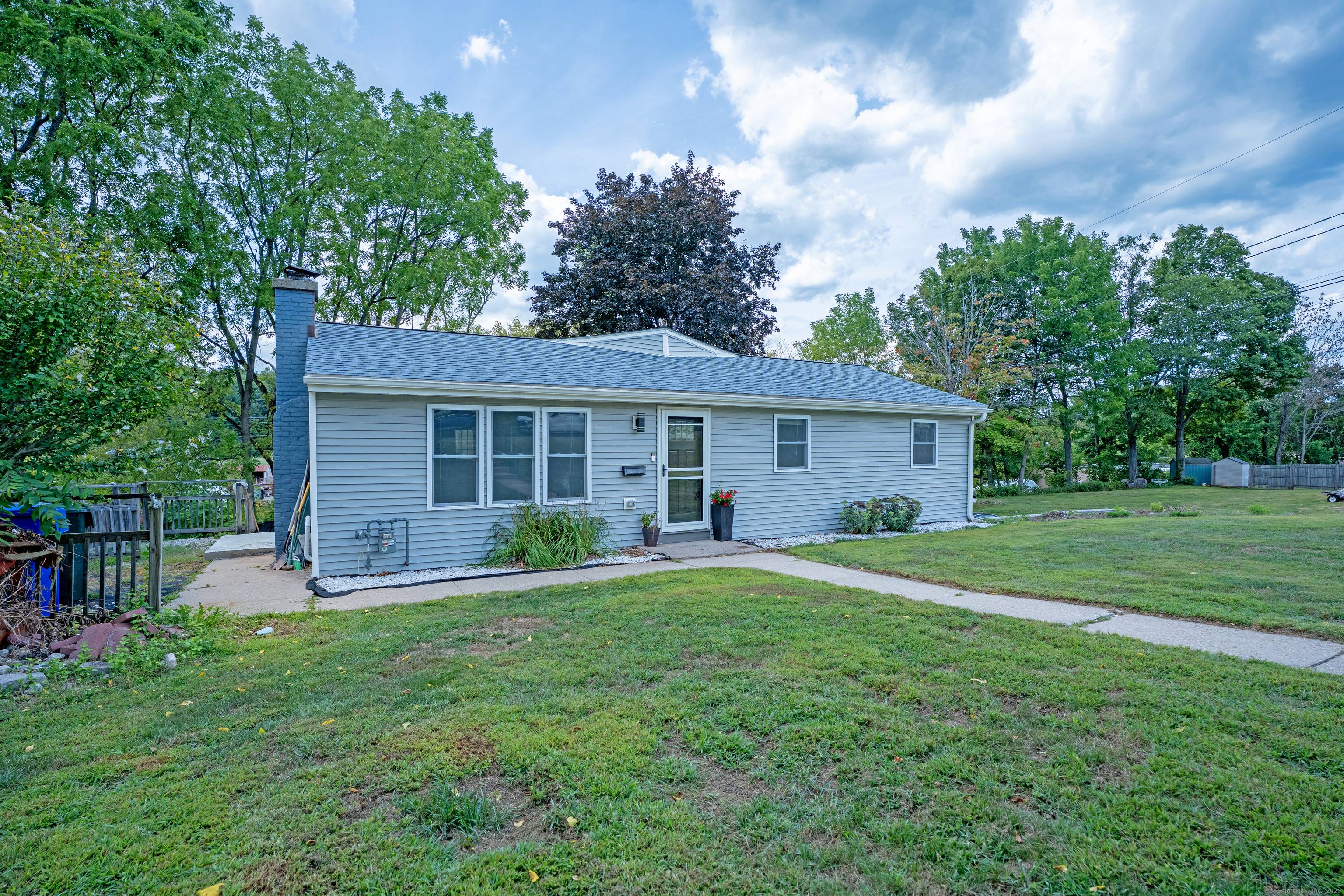 WOW ! Welcome to 31 Henry Ave, a stunning, fully renovated gem ready for you to call home !