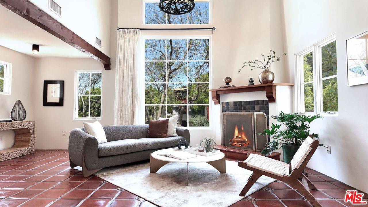 1414 N Harper Ave 4BR Hollywood Hills East La