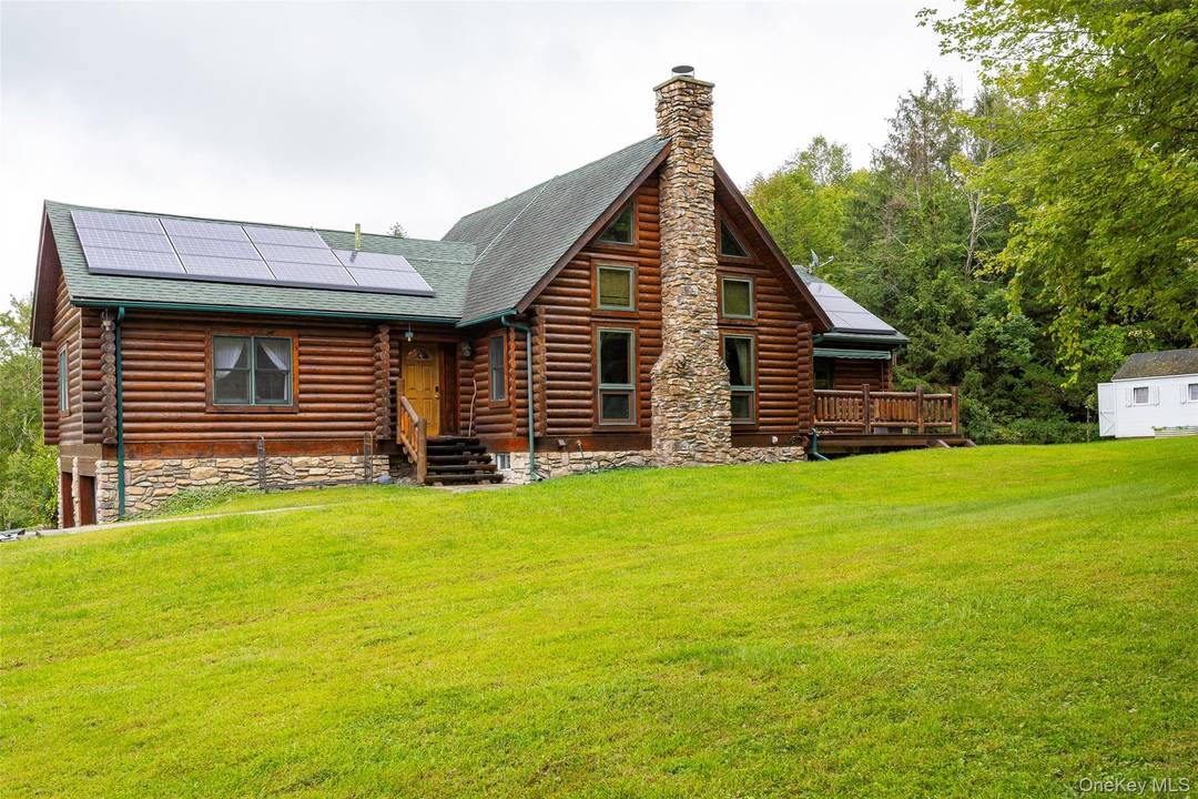 Escape to your own private retreat in Rhinebeck !