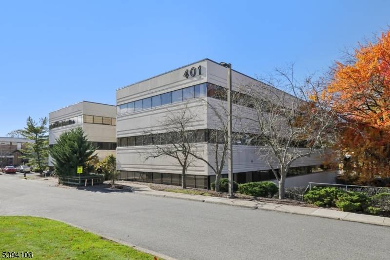 Furnished 2, 134 sq. ft. professional office condo offering an ideal layout that includes a spacious reception and waiting area, large bullpen, 3 private offices, a conference room, kitchenette, 2 ...