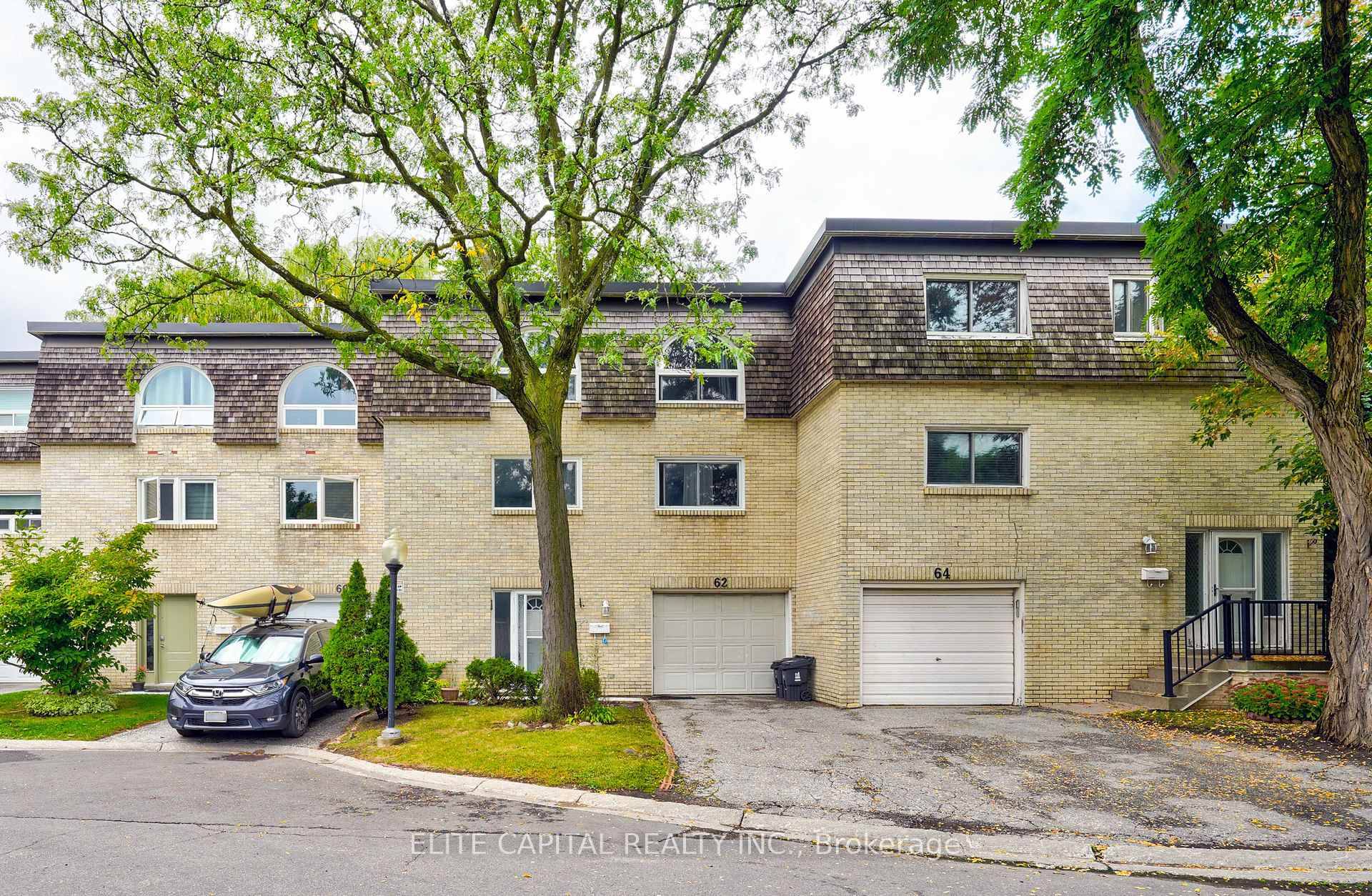 Sun filled 3 bedroom townhome on quiet cul de sac, well managed and family oriented community, prime location, steps to TTC, mins to supermarket, banks, restaurants, library, community center, malls ...