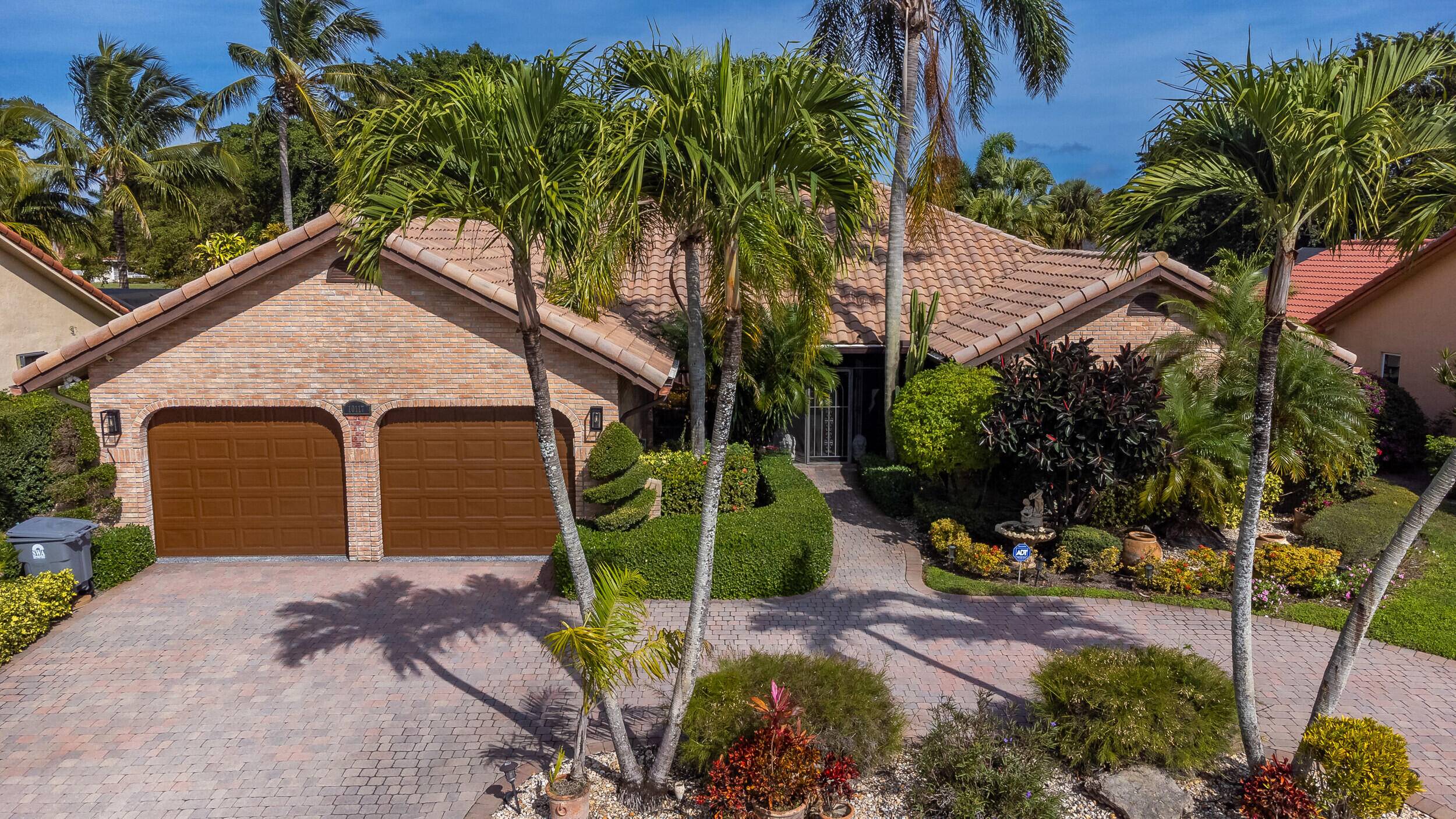 Stunning 3Be 3Ba 2 car garage home with 2431sqft under air in the amazing Boca Greens community where you can enjoy Country Club living without the fees.