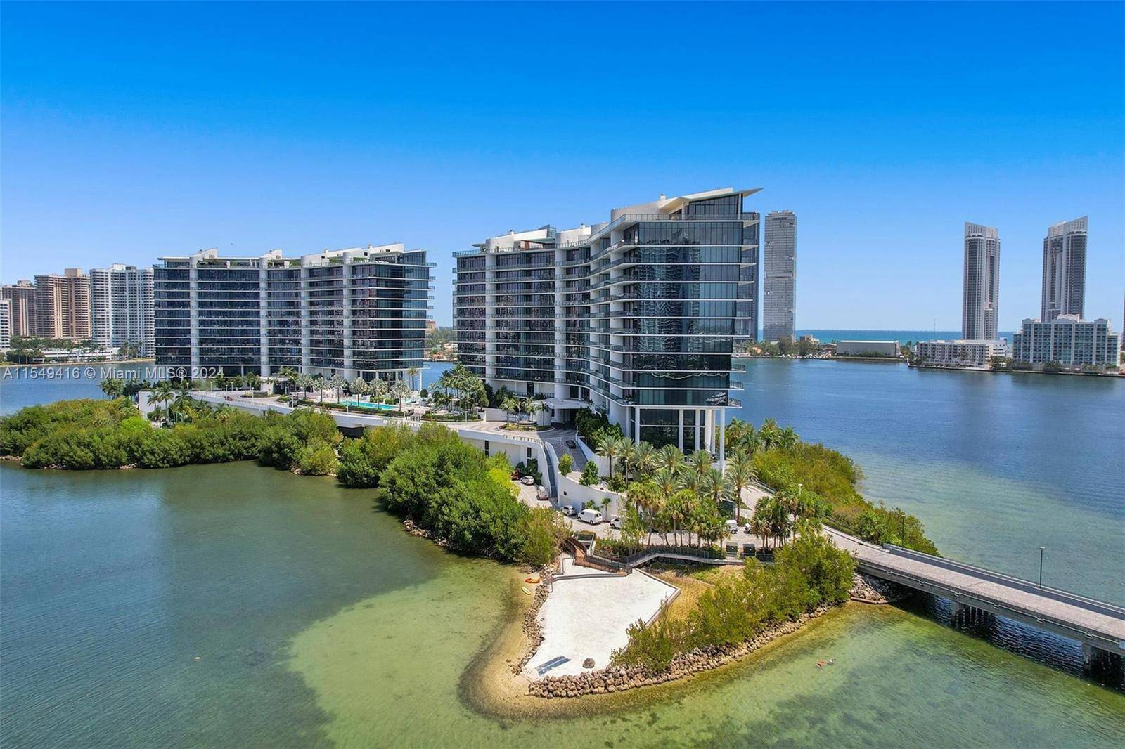Enjoy your own private island in magnificent Privé, Located in an exclusive private and gated island that offers its residences an extraordinary lifestyle.