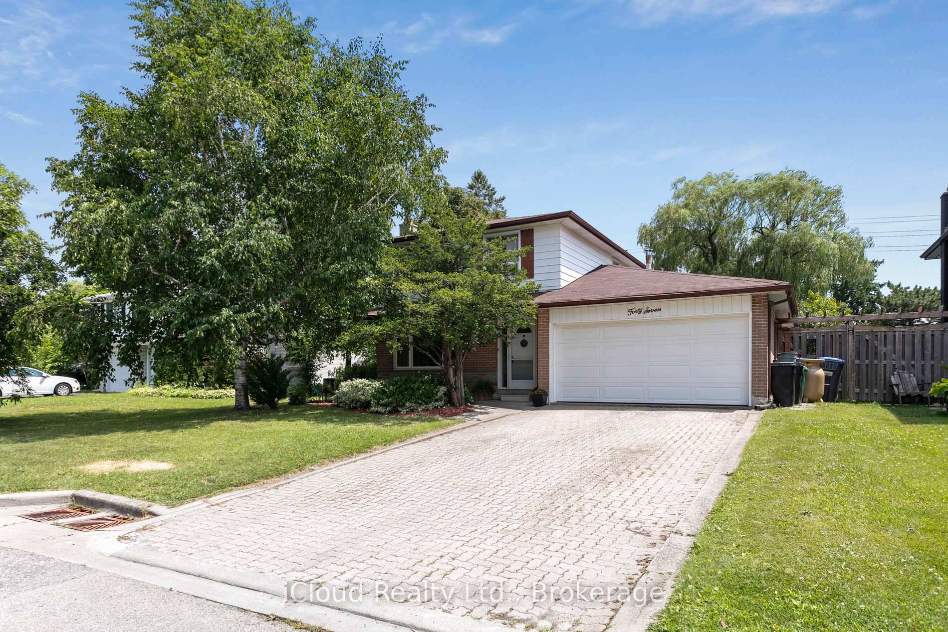 Welcome To 47 Golf View Drive Located In The Charming West End Of Peel Village.