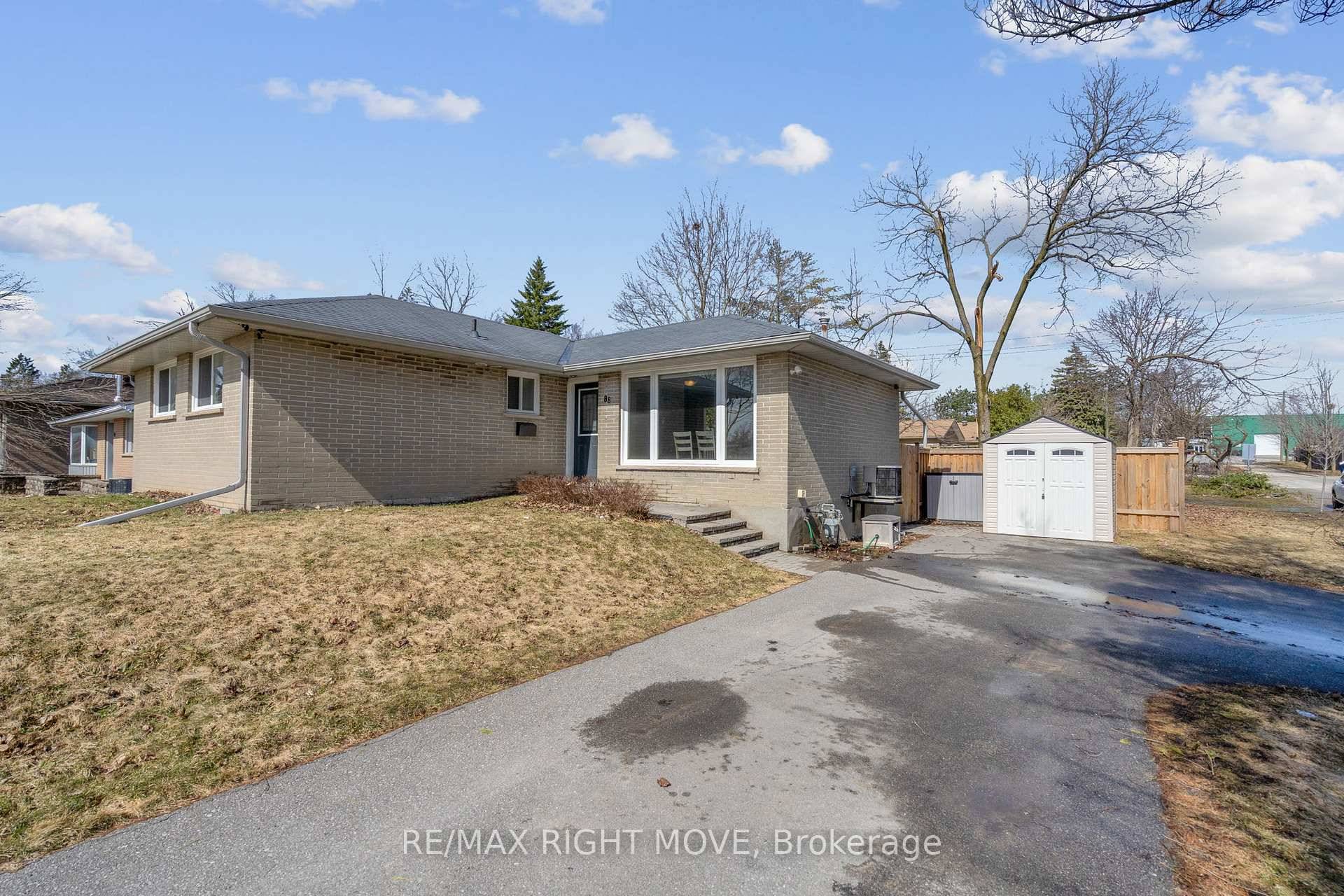 Welcome to 88 Rose Street, Barrie.