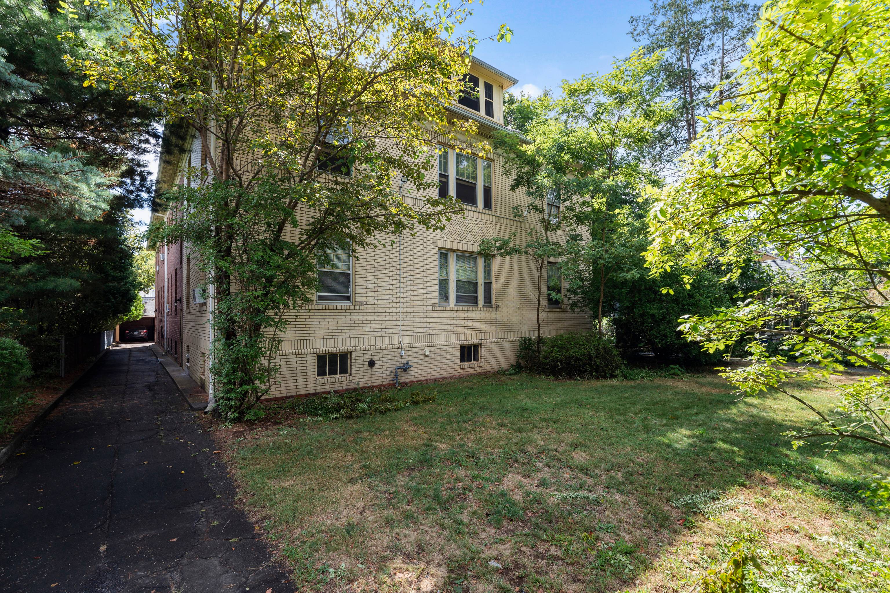 Own a unique piece of New Haven History !