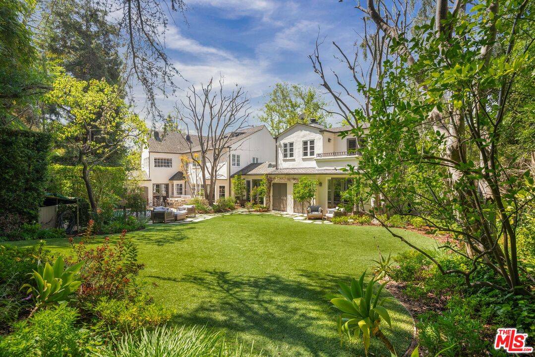 11982   Brentridge Ln 6BR Brentwood La