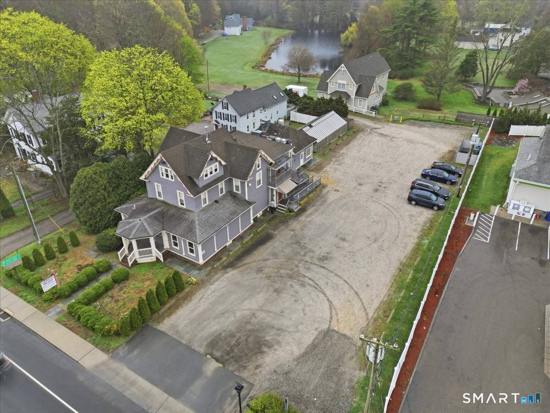 Fantastic opportunity. Long established restaurant location in Essex Centerbrook Village Excellent visibility, traffic volume, parking and access.