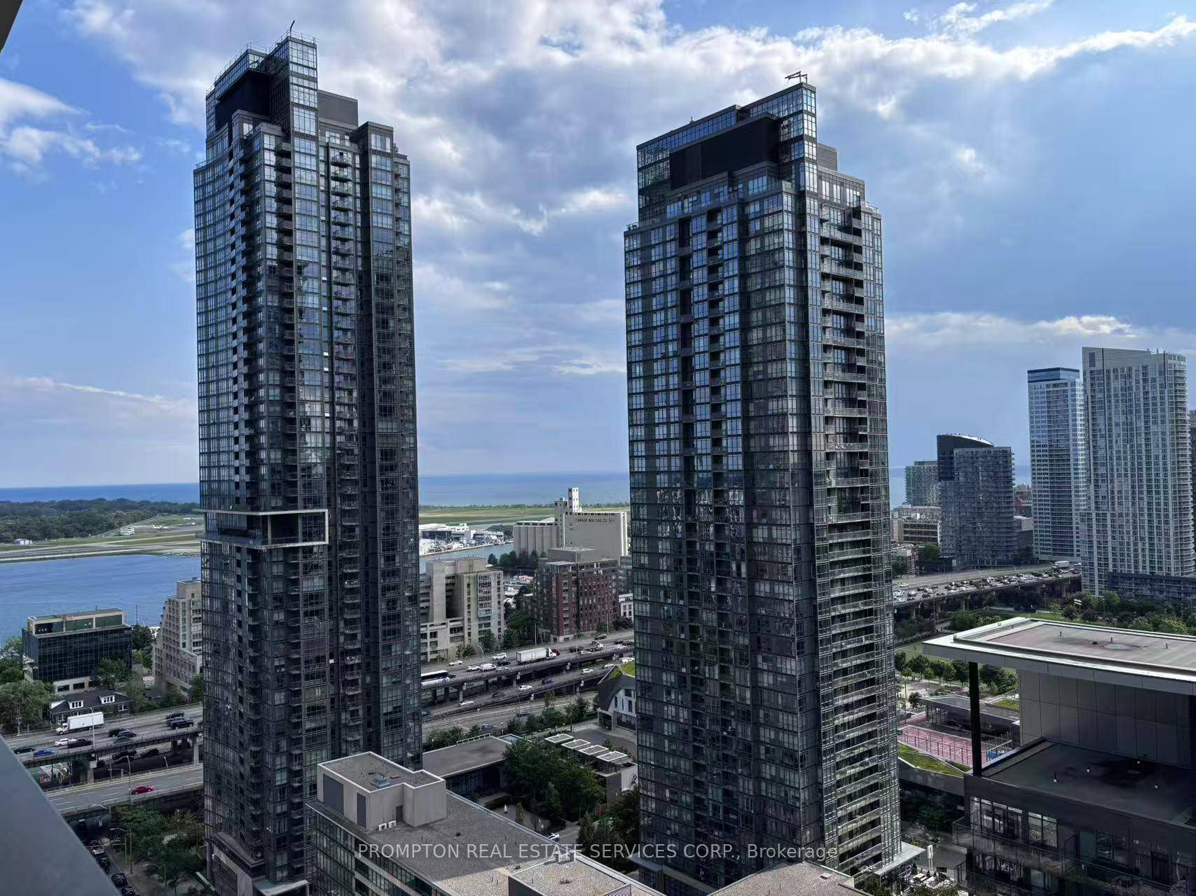 Brand New Luxury Condo at Concord Canada House Toronto Downtowns Newest Icon Beside CN Tower and Rogers Centre.