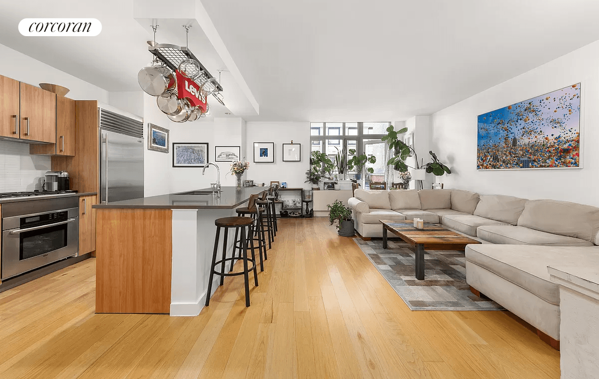 Located in the heart of Chelsea, this bright two bedroom, two bathroom penthouse is for the discerning New Yorker who embraces elegance and design.