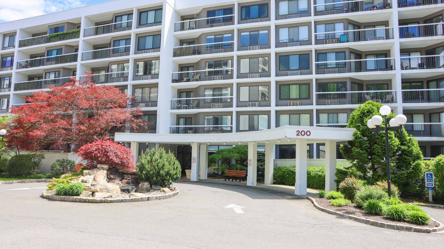 Fabulous private panoramic views of Central Avenue from every room in this sun drenched, southeast facing unit offering a bright and breezy atmosphere.