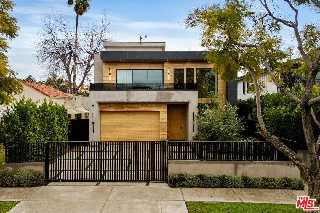738  N Harper Ave 5BR Hollywood Hills East La
