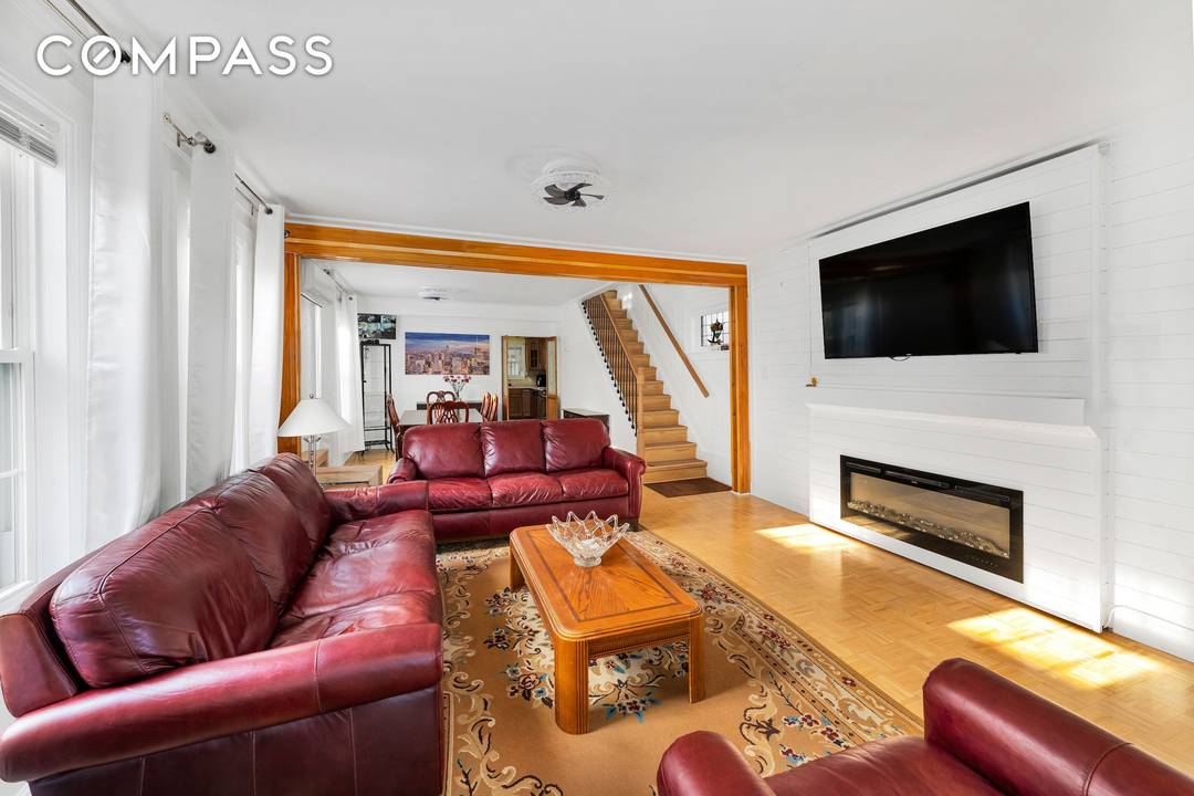 Make this beautifully maintained mother daughter residence your next home.