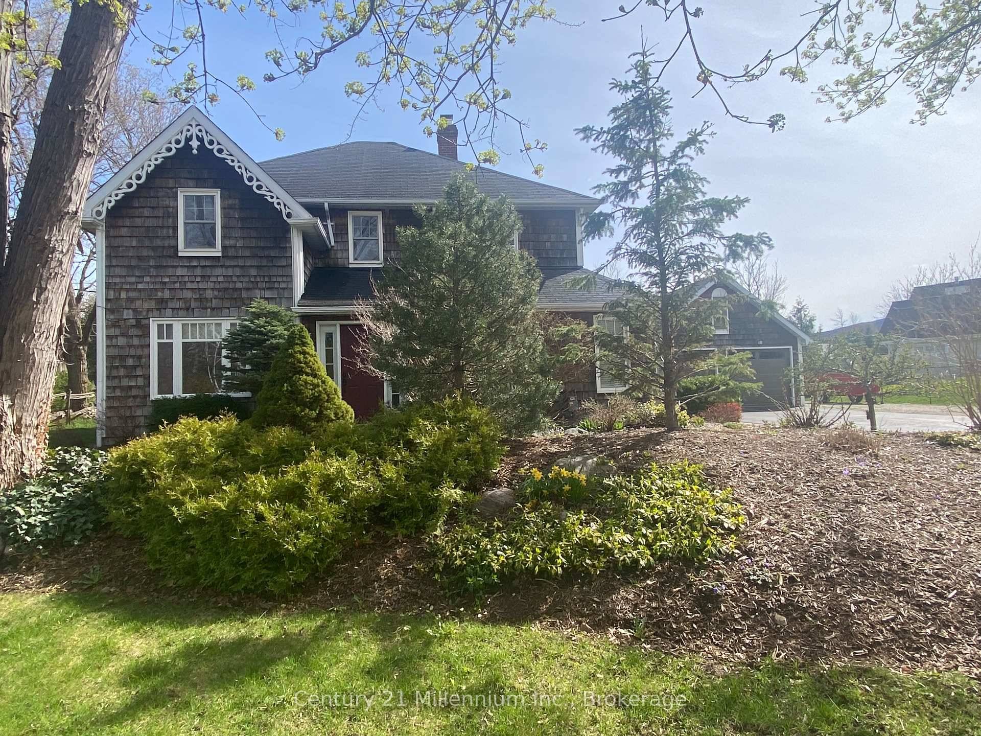 Inspiring and meticulous custom built home by 'Rainmaker' on a beautiful landscaped 1 3 acre lot with privacy.