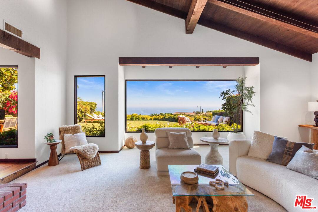 24656   Blue Dane Ln 4BR Malibu La