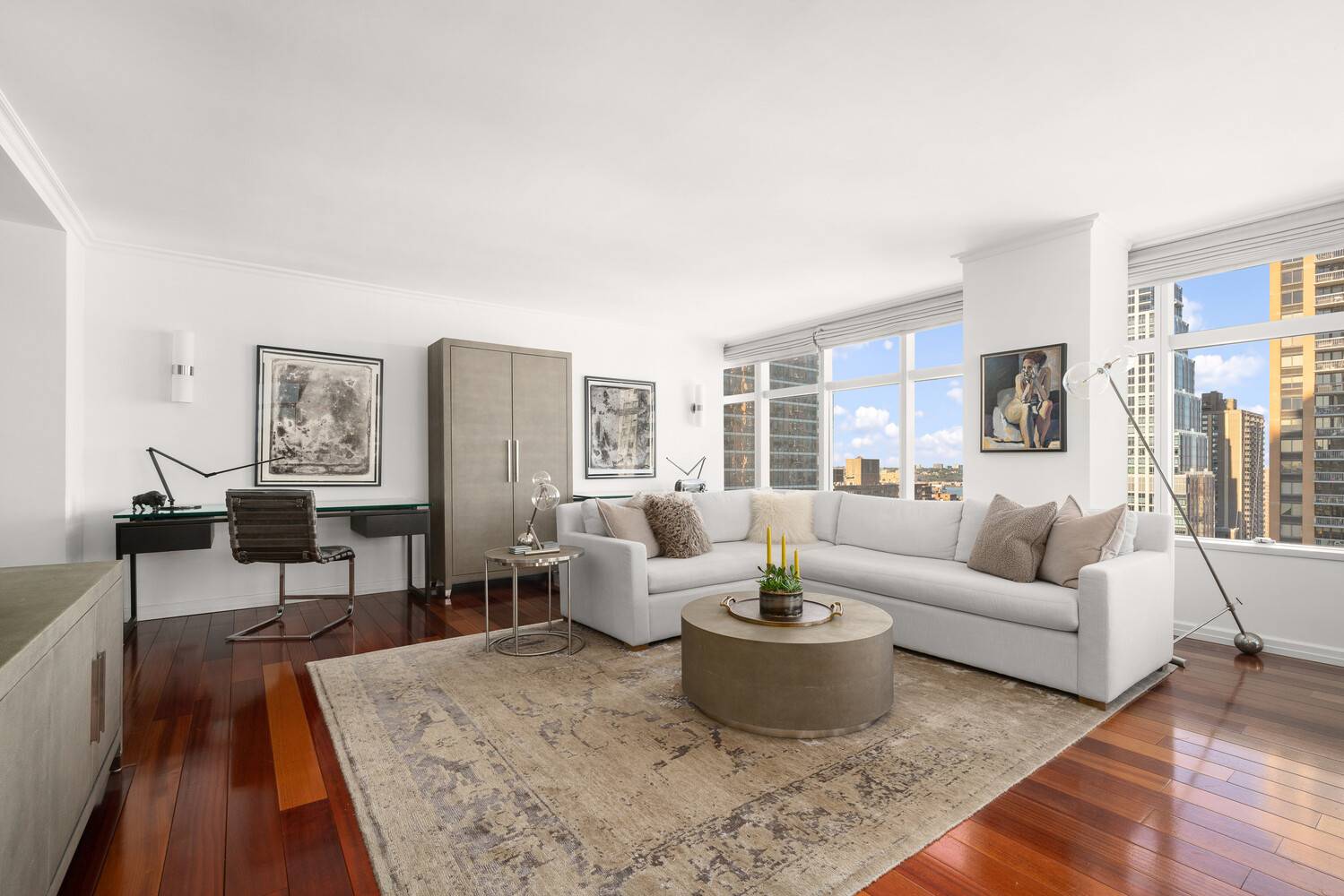 Step into this high floor, convertible two bedroom with timeless finishes, thoughtful upgrades, and sweeping views west to the Hudson, north over the skyline, and east toward Central Park.