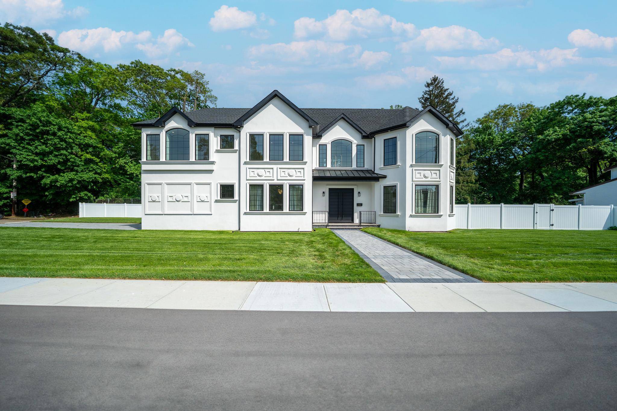 Exquisite Lakeview Residence on Oversized Lot A Masterpiece in Rockville Centre Welcome to 1259 Waterview Drive where timeless design meets modern luxury.