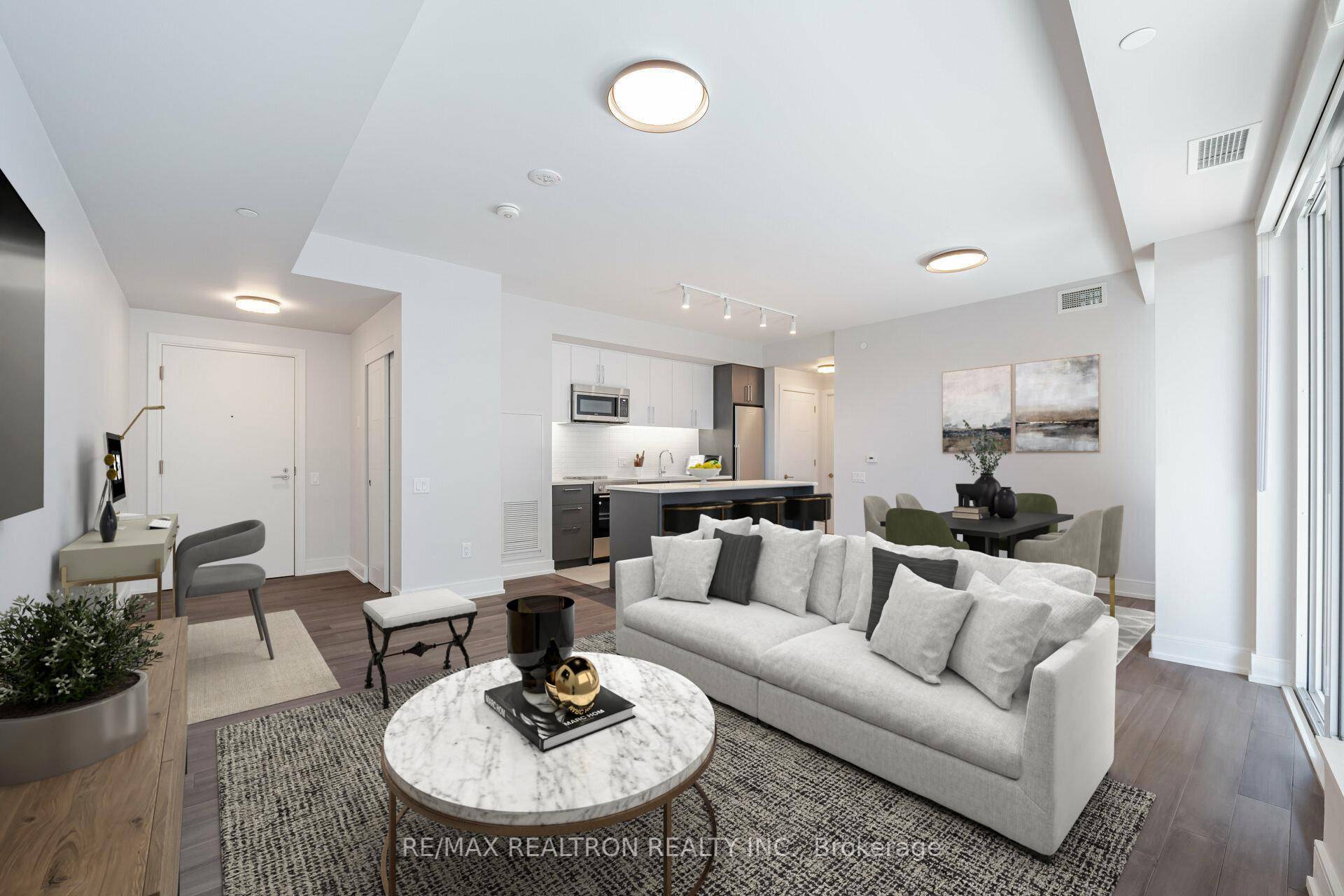 ONE MONTH FREE RENT Luxury living at its finest awaits at 2525 Bathurst St.