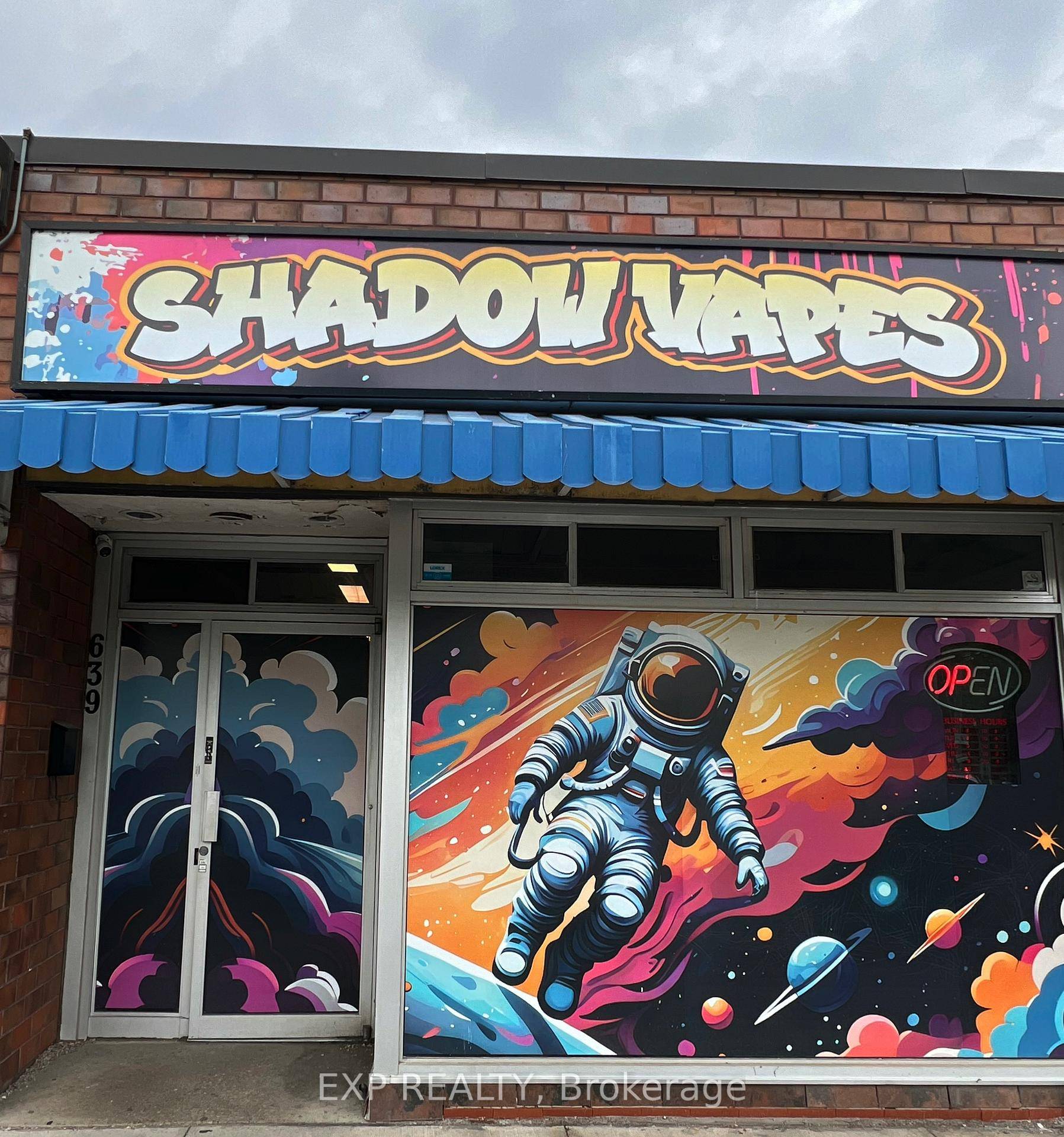An exceptional opportunity is available to acquire a high end vape retail store at St.